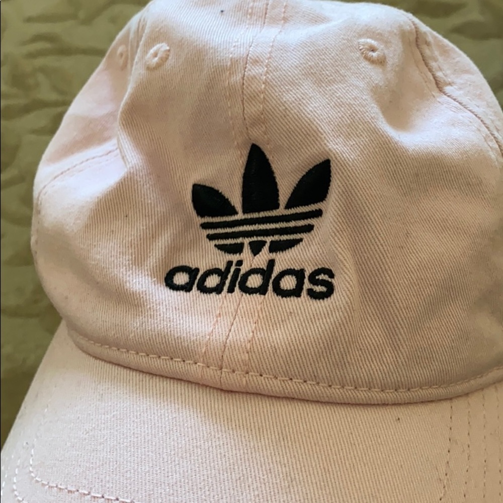 Light pink adidas hat - Picture 2 of 4